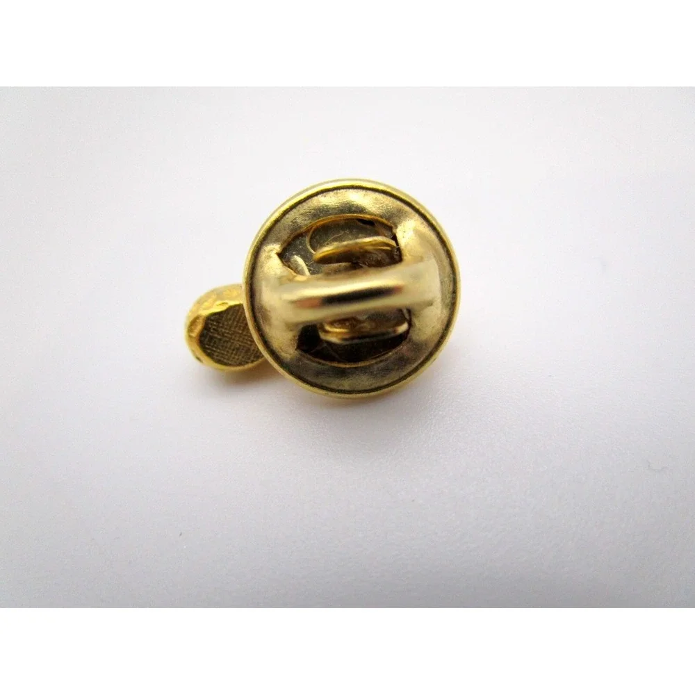 Peanut in Shell Vintage Tie Tack Lapel Pin Gold Tone